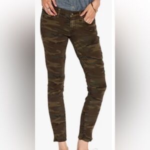 Lucky Brand Charlie Super Skinny camouflage jeans size 6/28